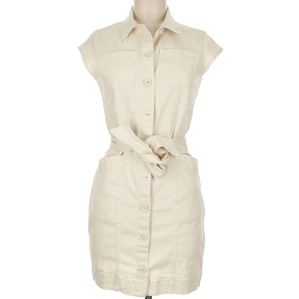 NWT ! Hunter & Brown Beige Button-Down Belted Dress Size M